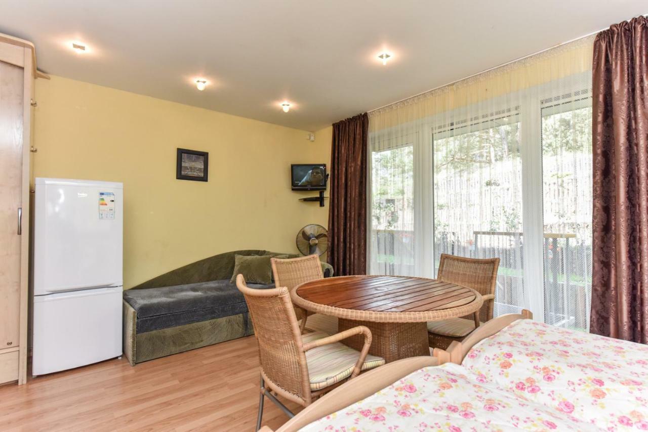 Nakvyne Pas Roma Apartment Nida Bagian luar foto