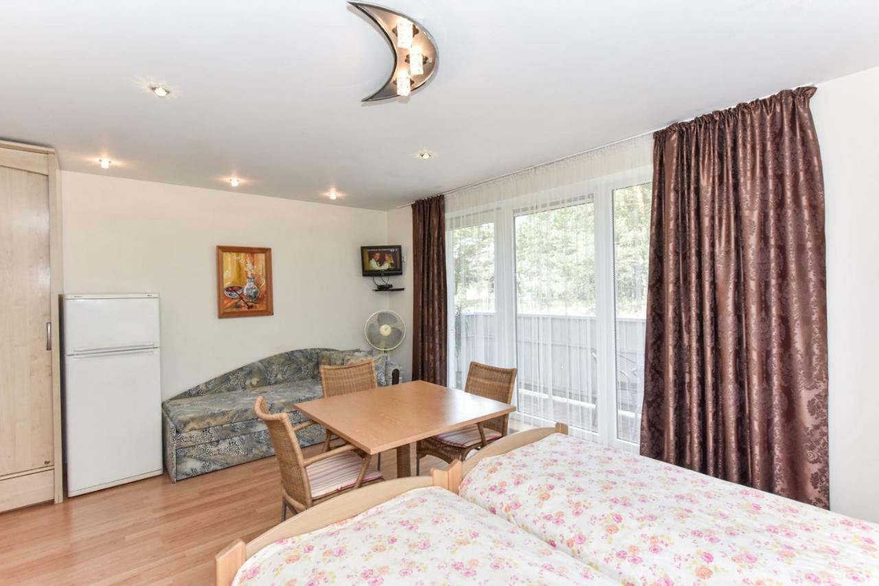 Nakvyne Pas Roma Apartment Nida Bagian luar foto